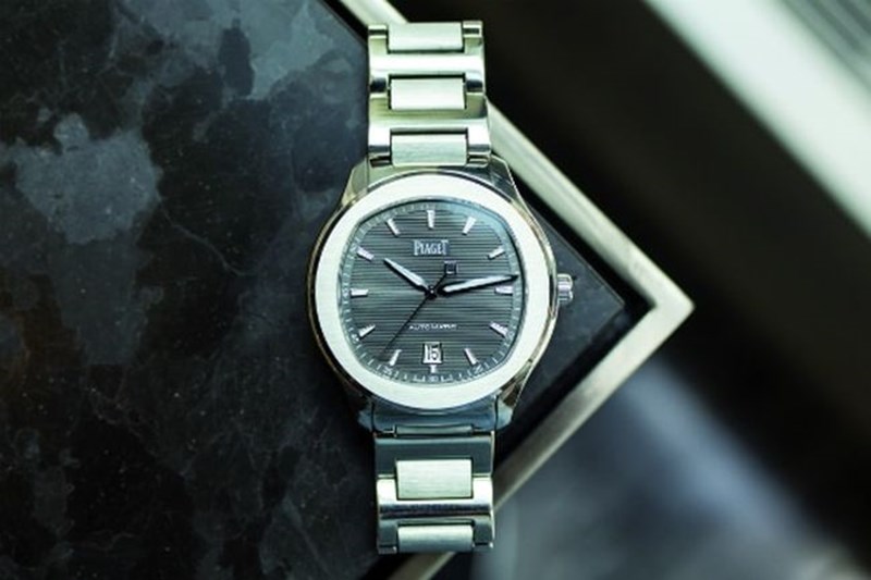 ΡΟΛΟΓΙΑ ΜΠΙΖΝΕΣ