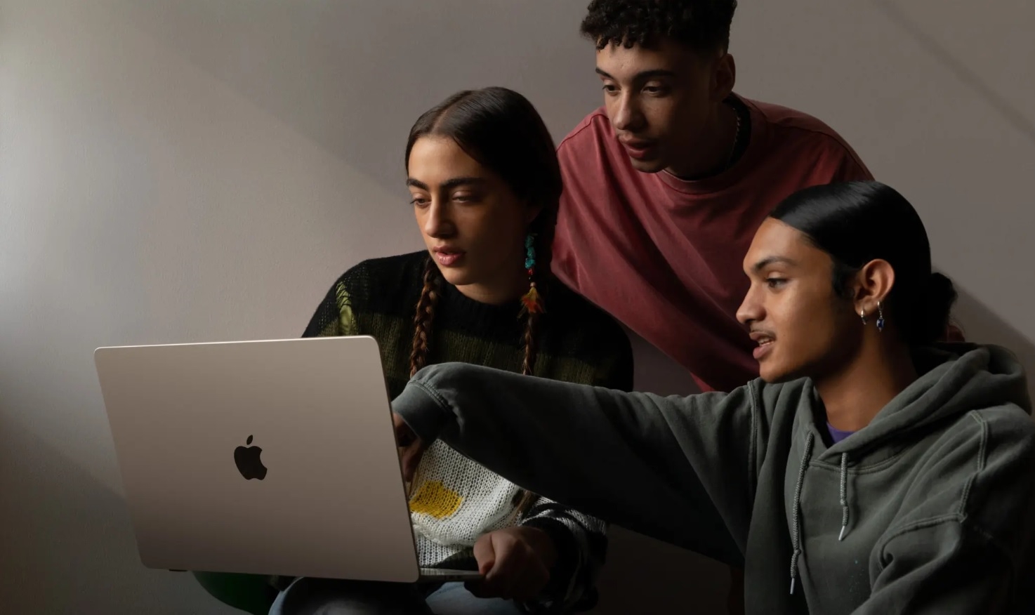 H Apple δίνει τα ρέστα της στην τεχνητή νοημοσύνη - εικόνα 1