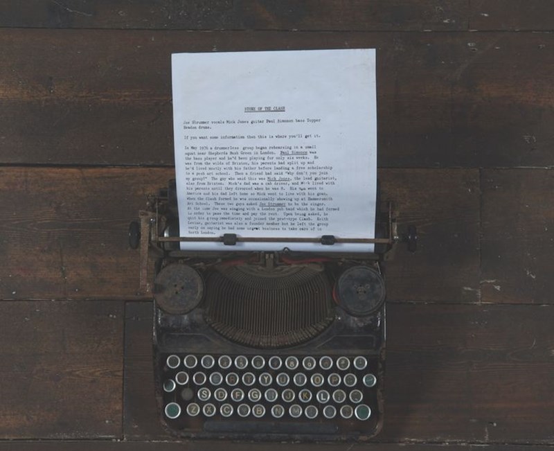 γραφομηχανή Joe Strummer