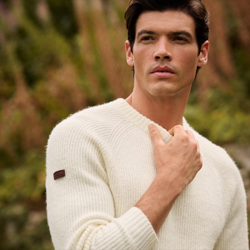 Superdry Φθινόπωρο/Χειμώνας 2025: Ένα Νέο Κεφάλαιο στη Βρετανική Κληρονομιά