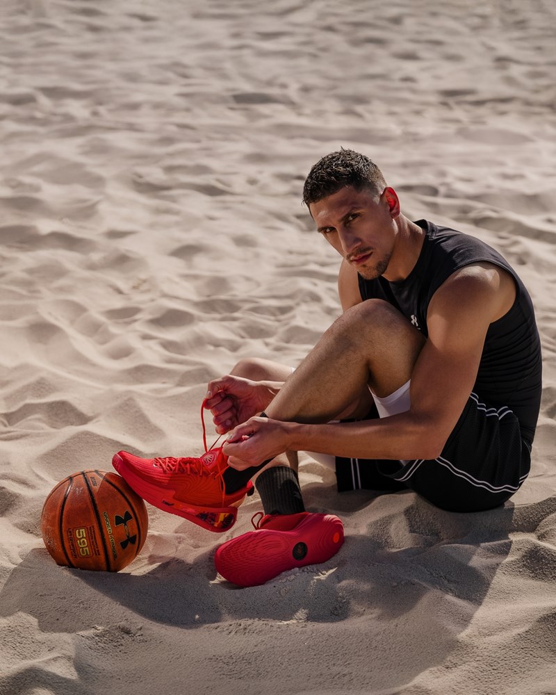 Ο Γιαννούλης Λαρεντζάκης στη νέα διαφημιστική καμπάνια της Under Armour