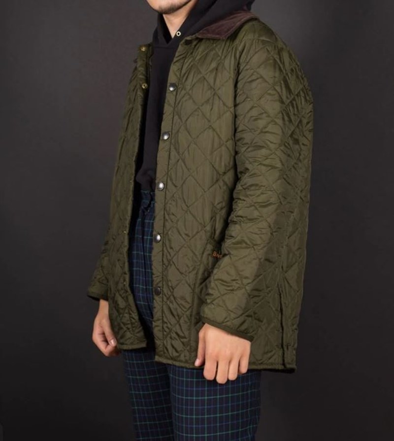 ΜΠΑΡΜΠΟΥΡ ΤΖΑΚΕΤ