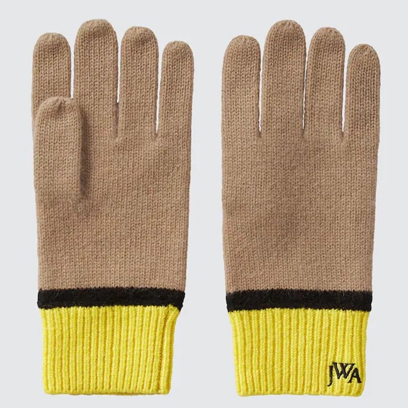 KNITTED GLOVES