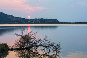 Αυτό το νησί είναι το 'κρυφό διαμάντι του Αιγαίου', σύμφωνα με τη βρετανική Metro - εικόνα 1