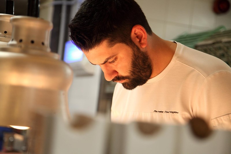 ΜΙΧΑΛΗΣ ΝΟΥΡΛΟΓΛΟΥ ΠΡΕΜΙΕΡ