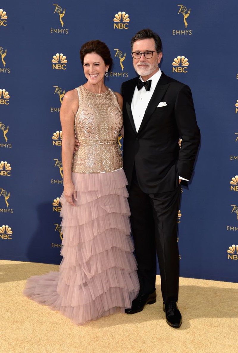 ΚΟΚΚΙΝΟ ΧΑΛΙ ΣΤΥΛ EMMY ΒΡΑΒΕΙΑ