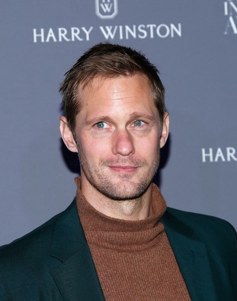 ΖΙΒΑΓΚΟ ΜΕ ΚΟΣΤΟΥΜΙ