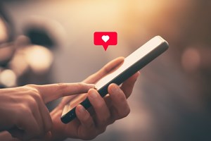 Raya: τι ξέρουμε για το Tinder των διασήμων-πώς γίνεσαι μέλος - εικόνα 1