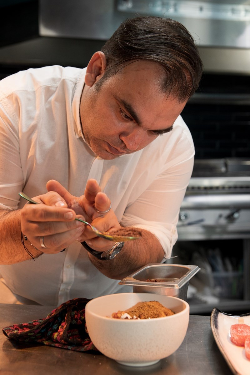 ΝΙΚΟΣ ΚΑΡΑΘΑΝΟΣ ΣΕΦ 1