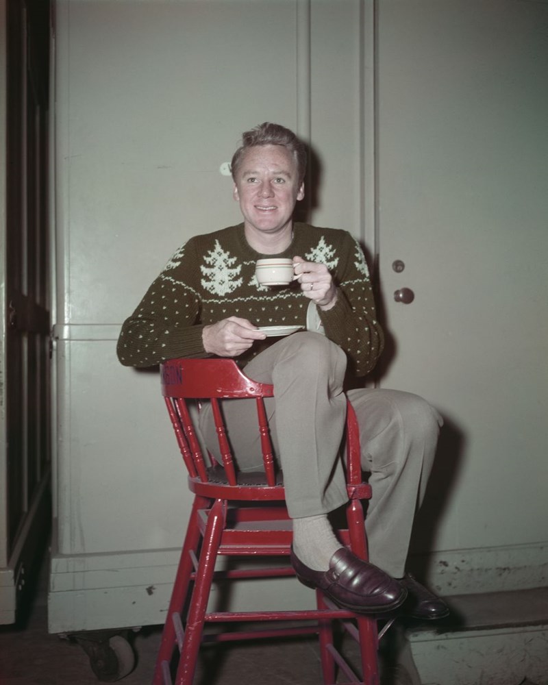 ΧΡΙΣΤΟΥΓΕΝΝΙΑΤΙΚΟ ΣΤΥΛ ΔΙΑΣΗΜΩΝ