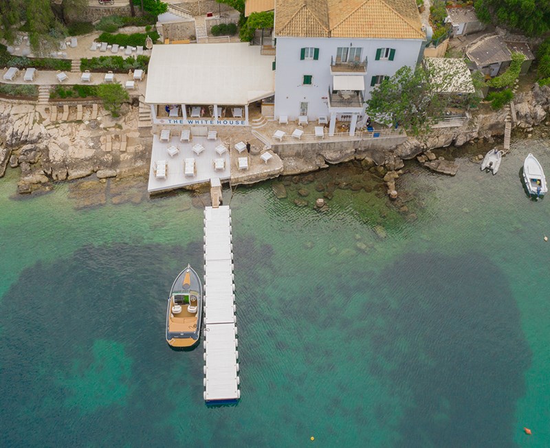 THE WHITE HOUSE RESTAURANT ΚΕΡΚΥΡΑ ΛΕΥΤΕΡΗΣ ΛΑΖΑΡΟΥ 1