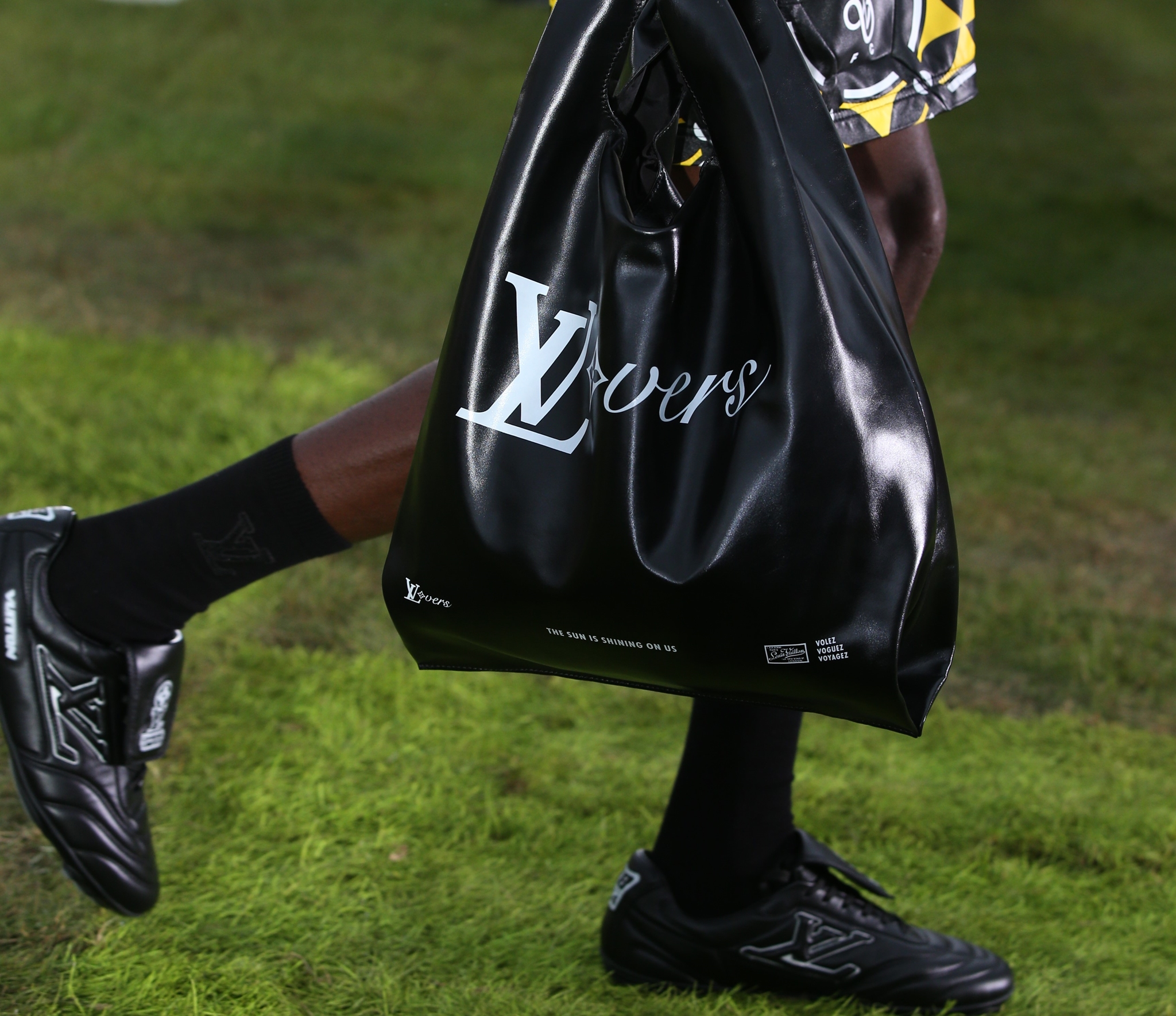 Βρήκαμε όλα τα τέλεια κομμάτια από τη νέα συλλογή της Louis Vuitton - εικόνα 2