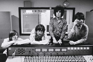 4 -όχι τόσο γνωστές-κομματάρες των Pink Floyd - εικόνα 1