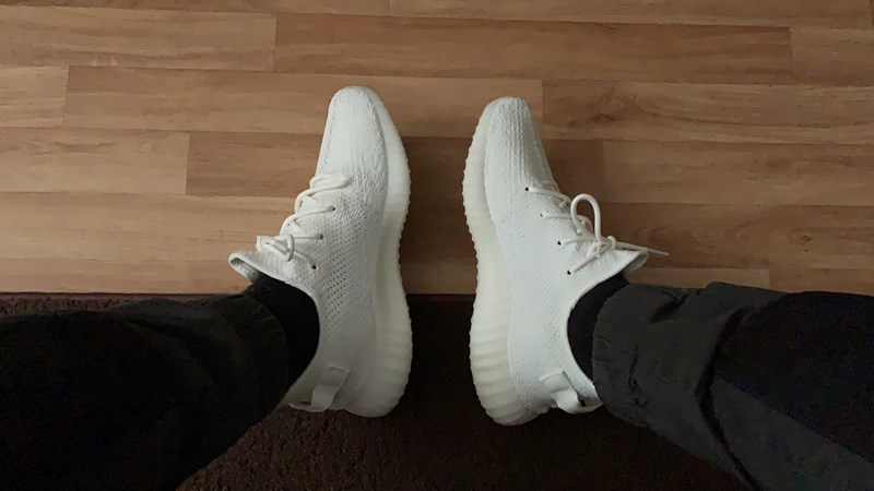 Yeezy Boost 350 V2
