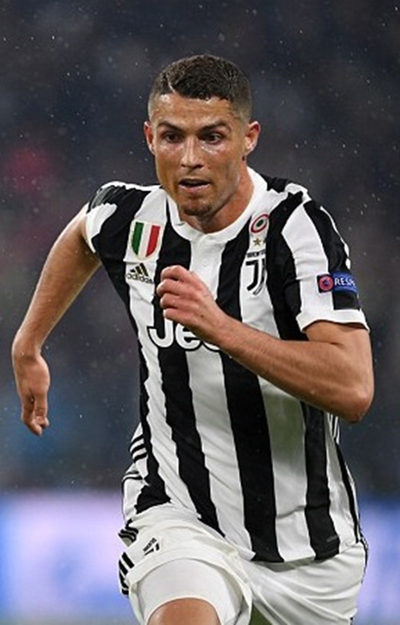 ΚΡΙΣΤΙΑΝΟ ΡΟΝΑΛΝΤΟ ΓΙΟΥΒΕΝΤΟΥΣ