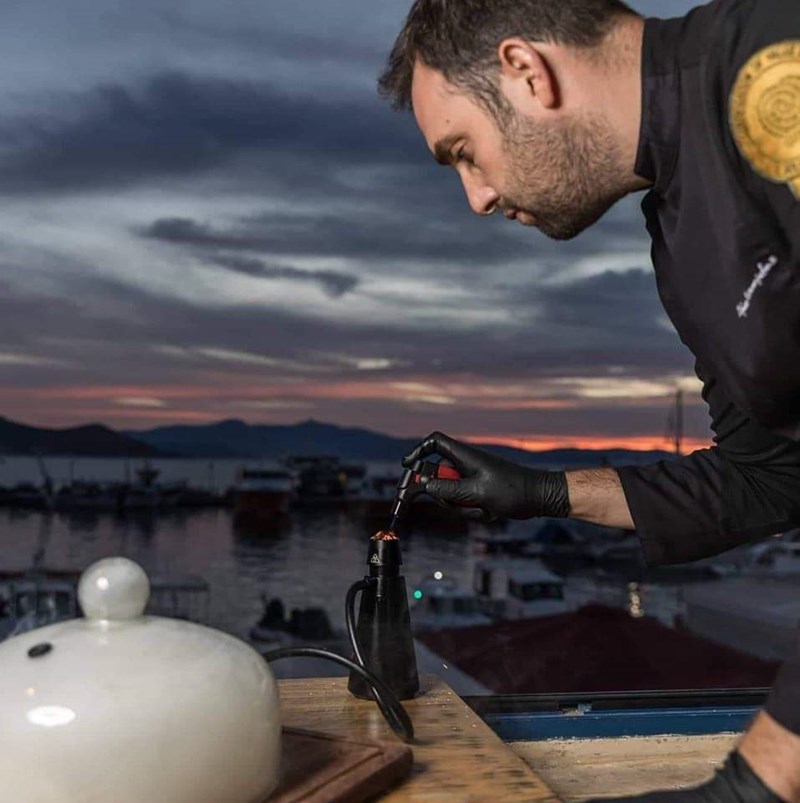 Στο Λαδόχαρτο, για ναξιώτικη κρεατοφαγία αξιώσεων 16