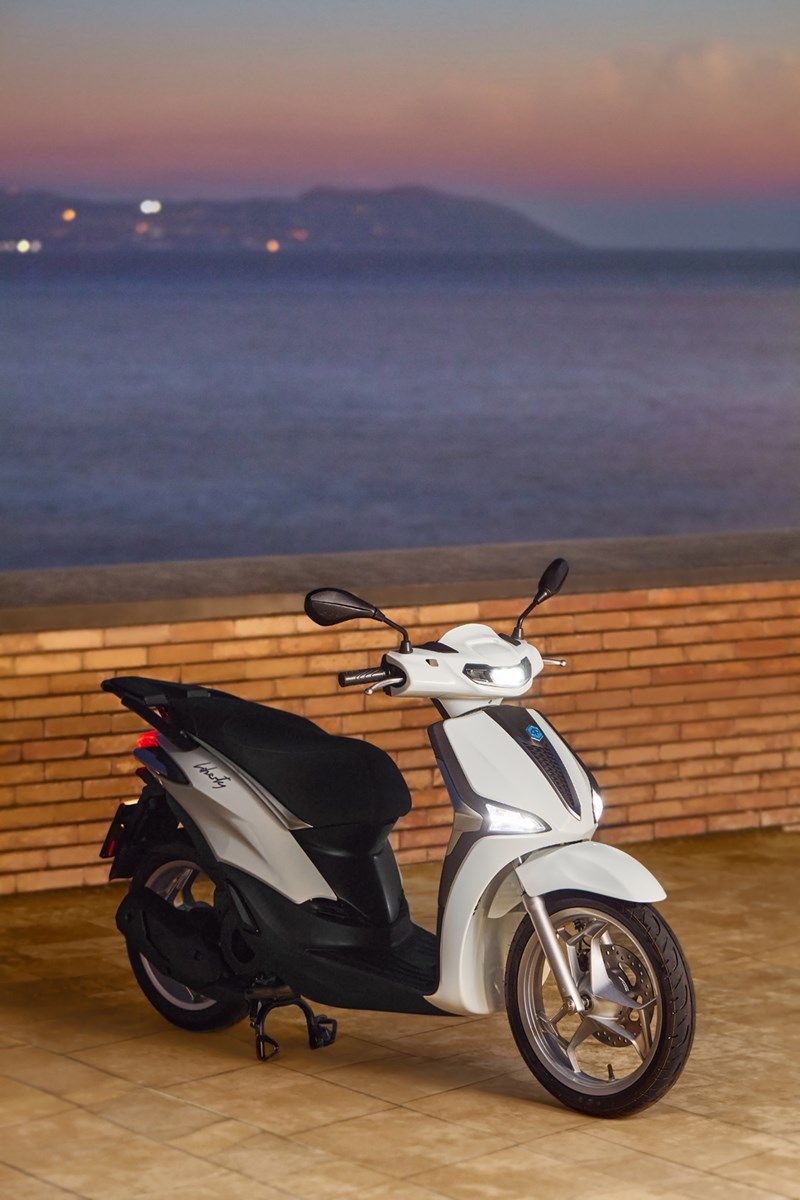Το νέο σούτερ Piaggio Liberty.