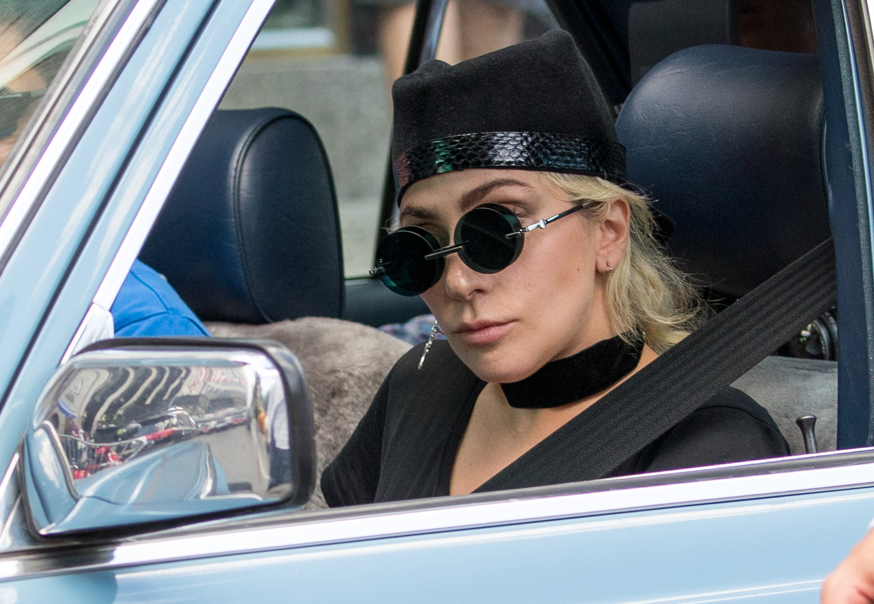 H Lady Gaga αποκάλυψε ότι δούλευε σε ελληνικά εστιατόρια (video) - εικόνα 1