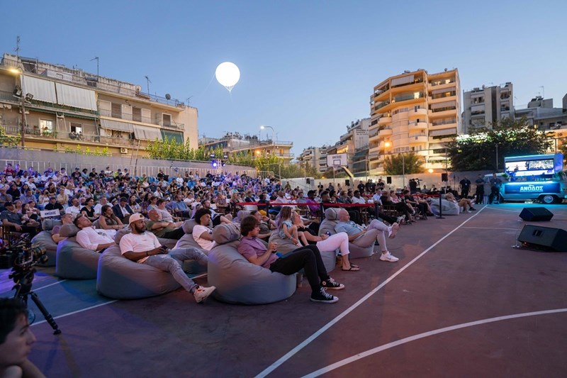 Η Πρεμιέρα του Rise