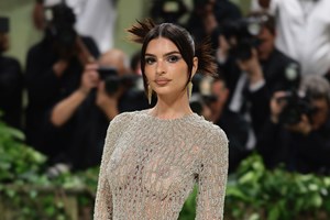 Dua Lipa, πιο καυτή από ποτέ - εικόνα 1