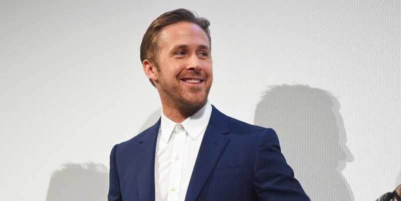 ΚΟΣΤΟΥΜΙ ΧΩΡΙΣ ΓΡΑΒΑΤΑ