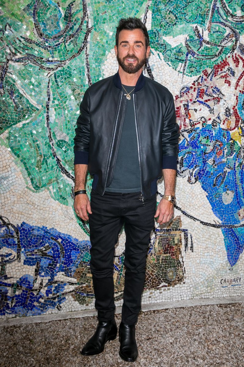 ΜΠΟΜΠΕΡ ΤΖΑΚΕΤ