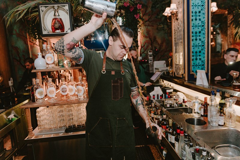 ΣΙΜΟΝΕ ΚΑΠΟΡΑΛΕ 1