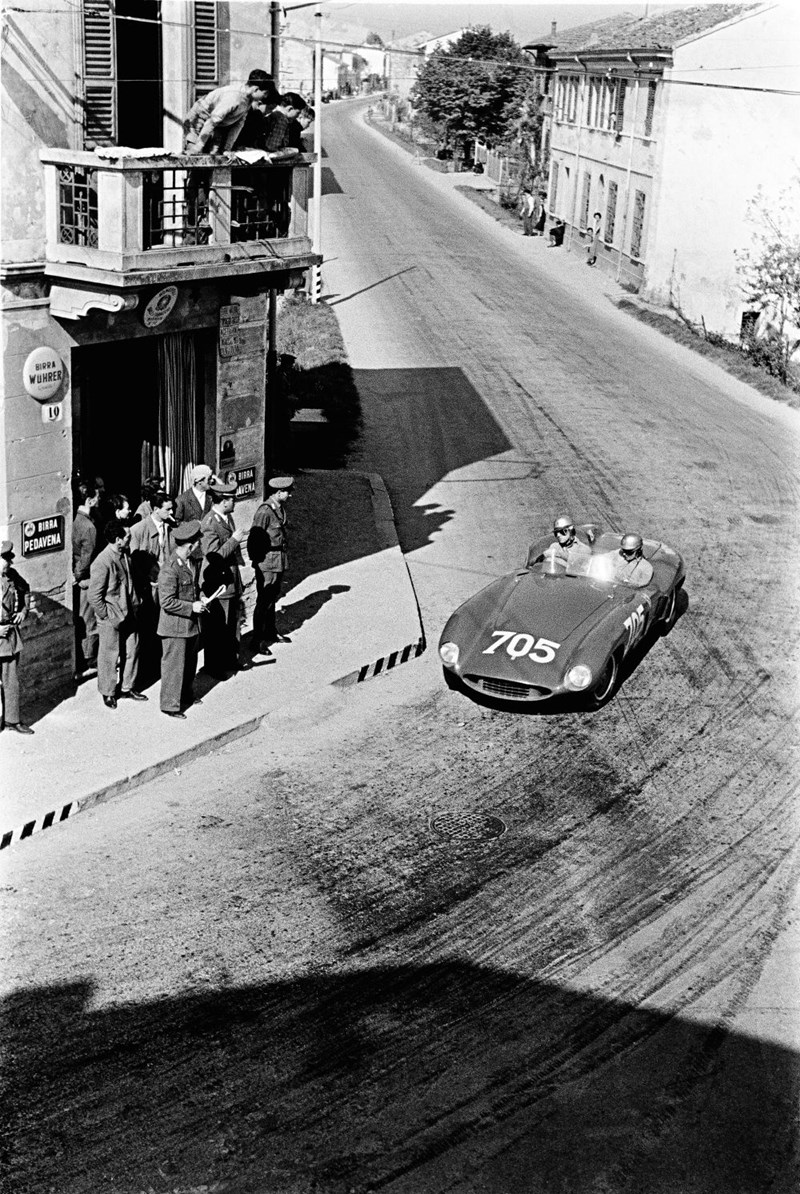 ΦΕΡΑΡΙ ΒΙΒΛΙΟ