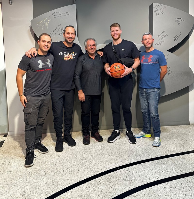 THOMAS WALKUP X UNDER ARMOUR