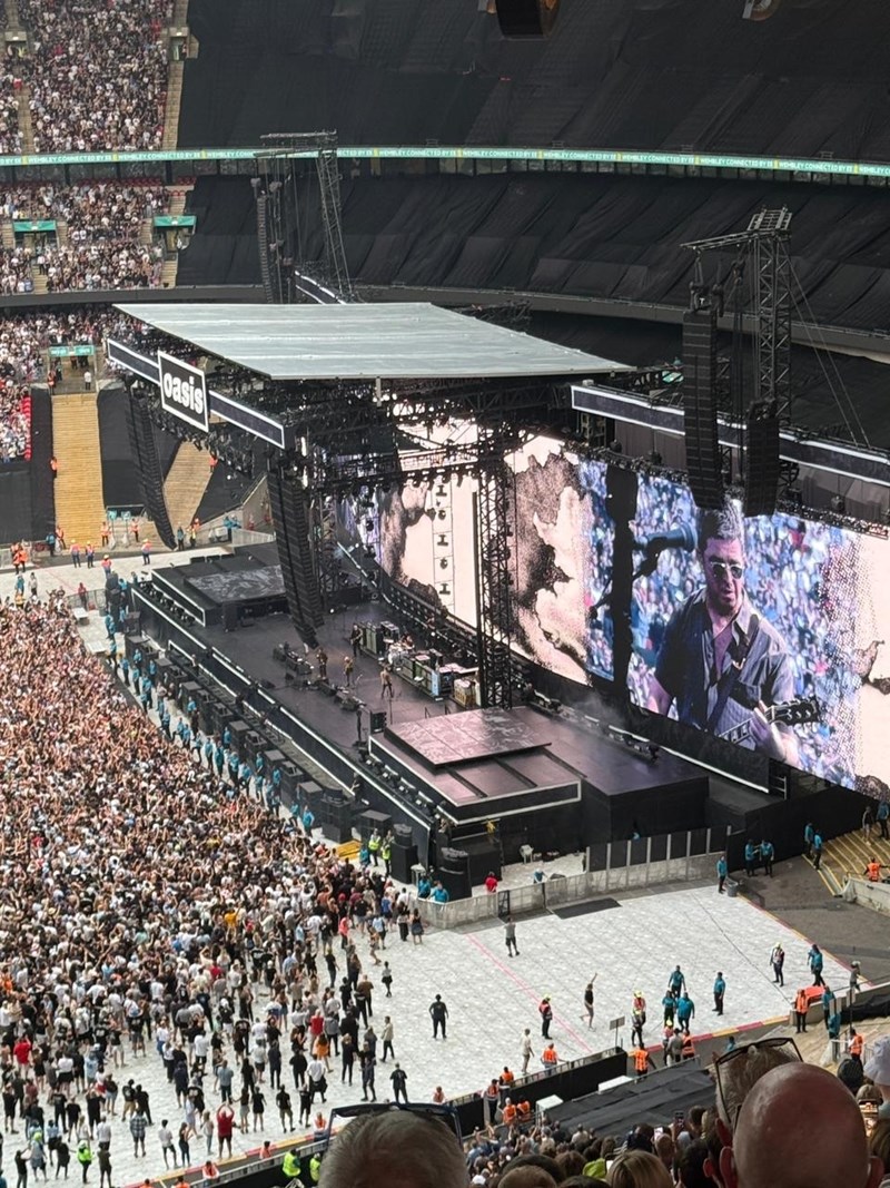 Φωτογραφία από το live των Oasis