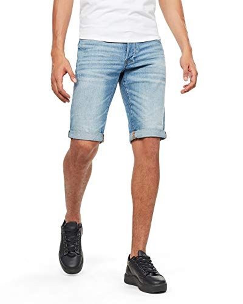 MAN WITH DENIM SHORTS
