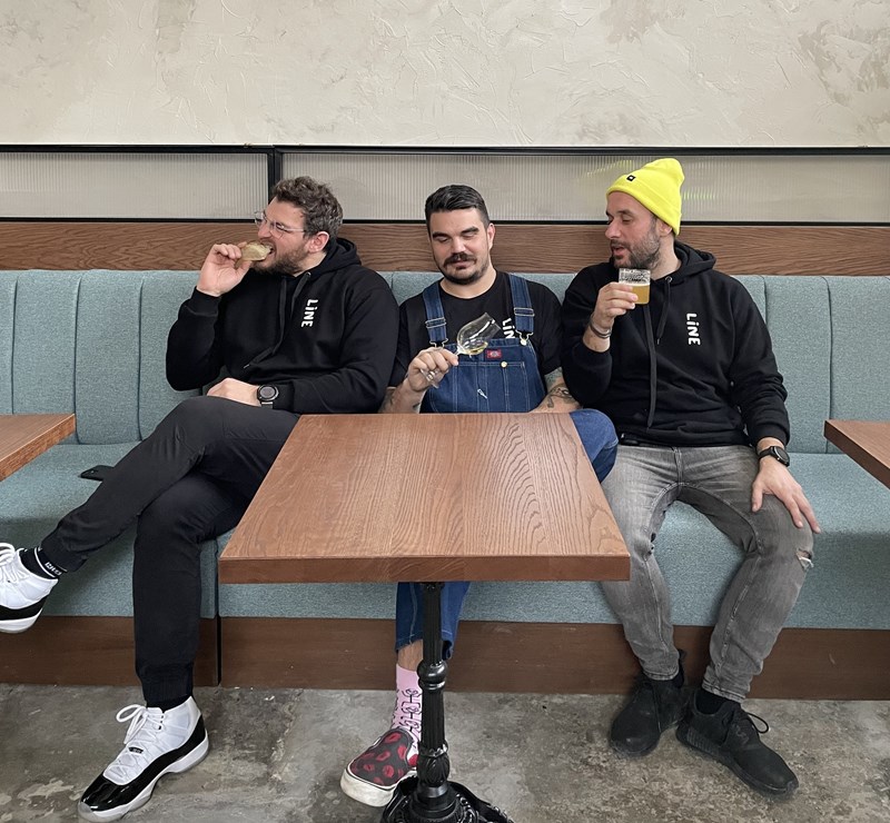 Το μπαρ Line Athens στα Κάτω Πετράλωνα 4