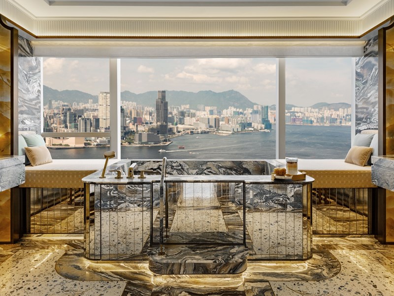 Island Shangri-La Hong Kong