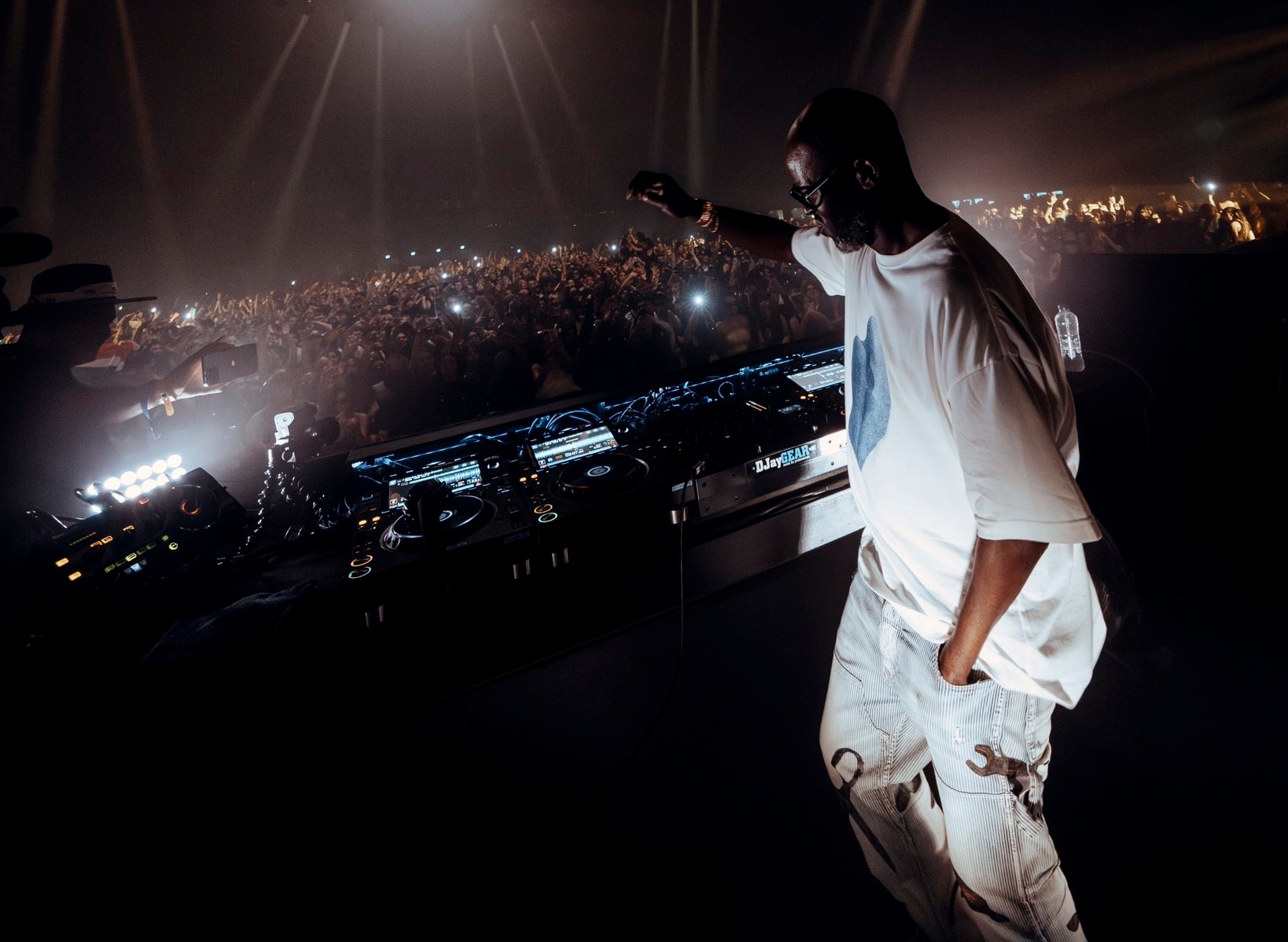 Ο Monolink έρχεται στο Bolivar Beach Bar για ένα ένα ξεχωριστό live - εικόνα 3