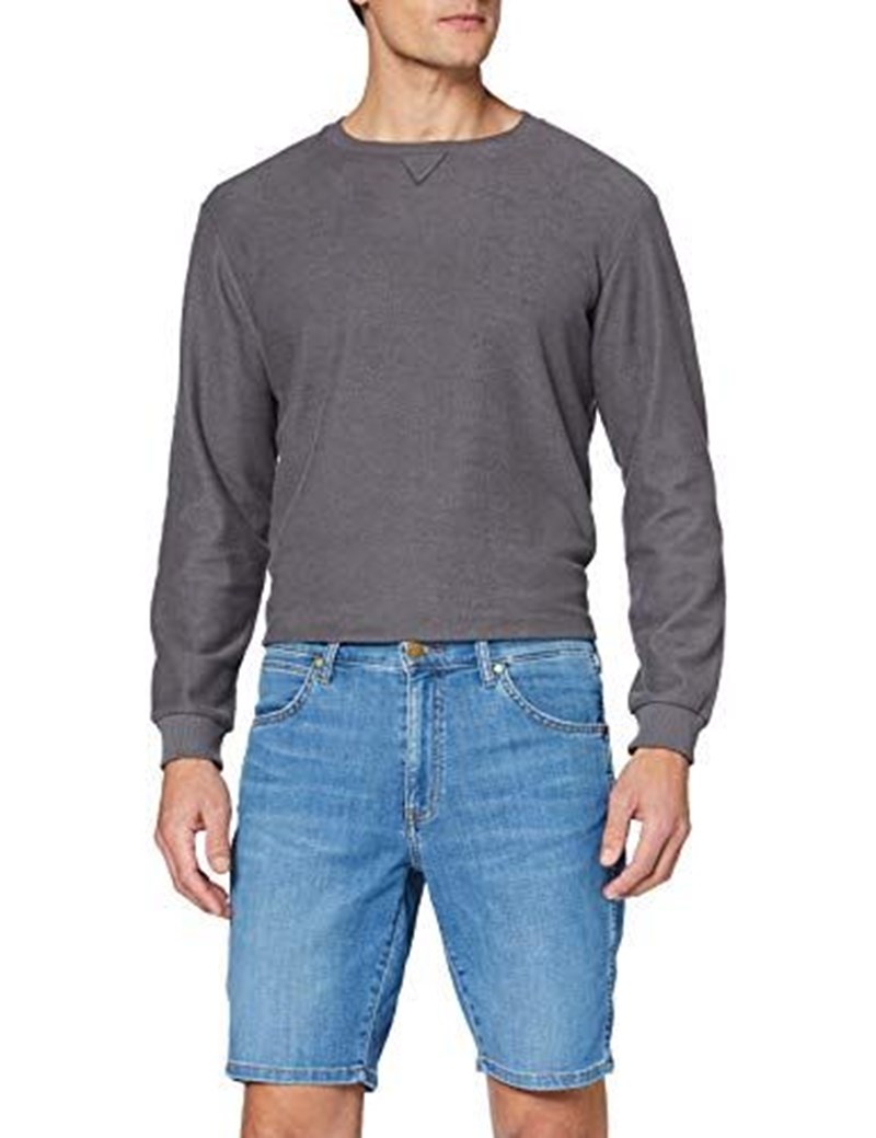 MAN WITH DENIM SHORTS