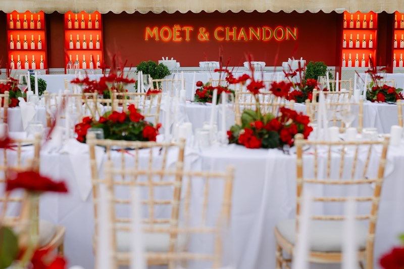 Η μαγική βραδιά με Moët & Chandon στις Σπέτσες