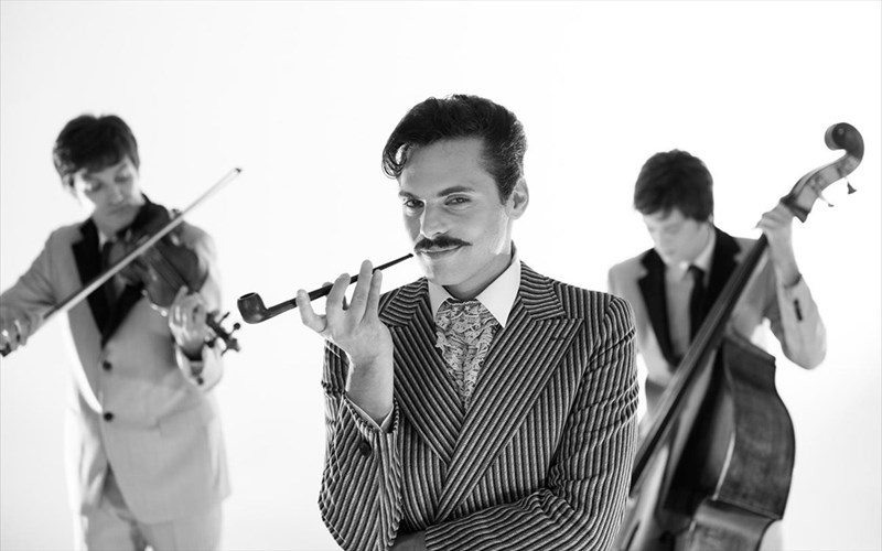 ΘΕΑΤΡΙΚΕΣ ΠΑΡΑΣΤΑΣΕΙΣ