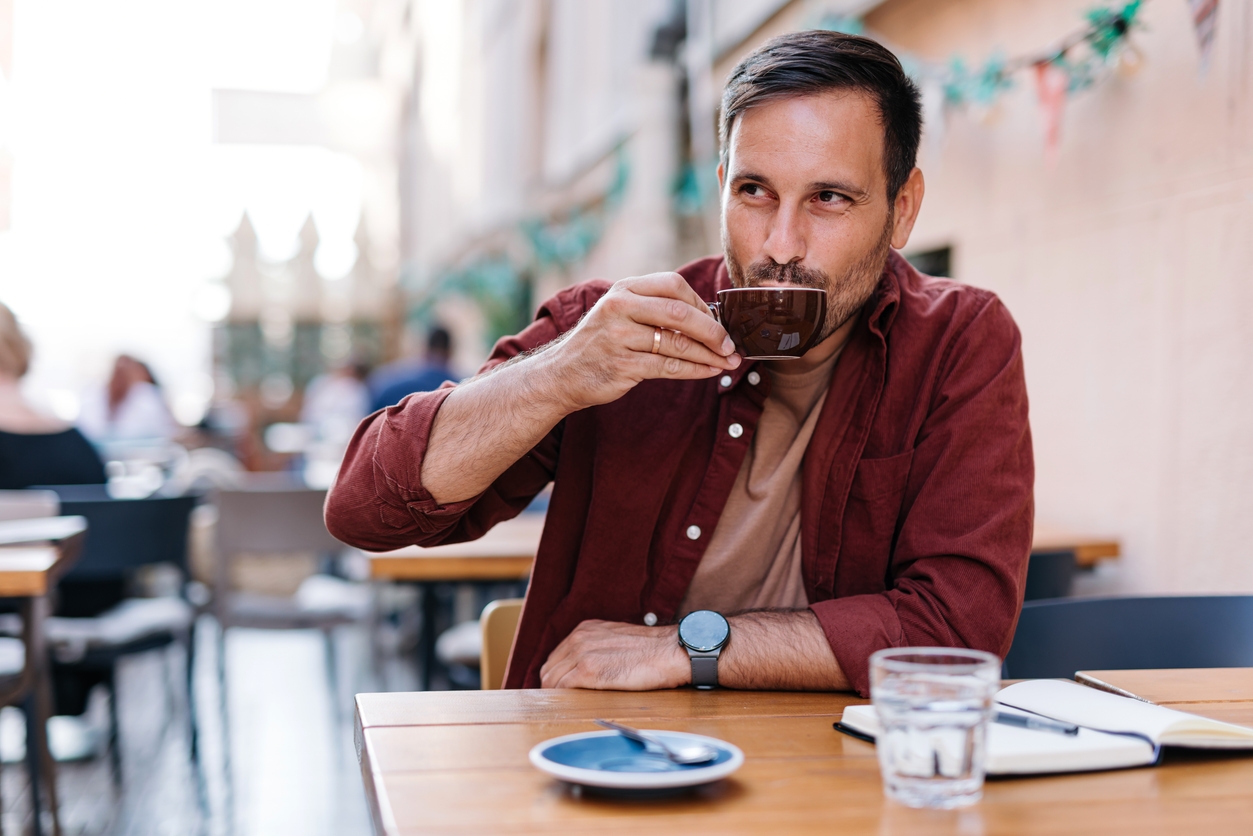 Τι είναι το "σύνδρομο του απατεώνα" και πώς μπορείς να το αντιμετωπίσεις; - εικόνα 1