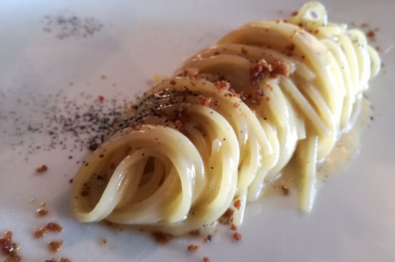 ΣΠΑΓΓΕΤΙ ΣΤΑ ΚΑΡΒΟΥΝΑ