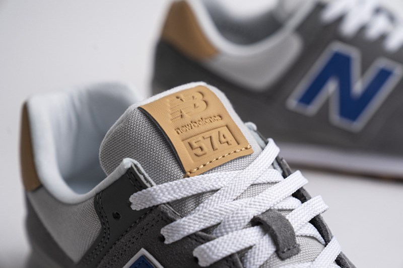 NEW BALANCE SHOES