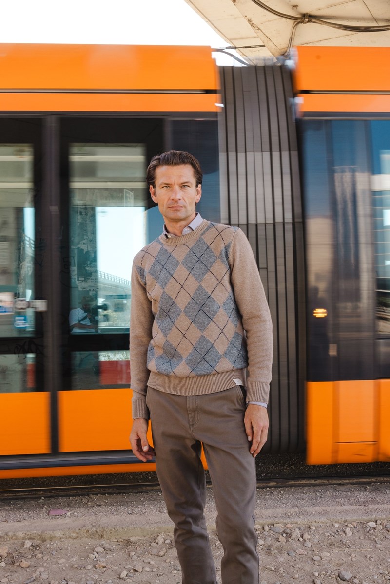 THE BOSTONIANS FW’25: Ανακαλώντας το στυλ των 90s & 00s, με μια νέα, σύγχρονη ματιά