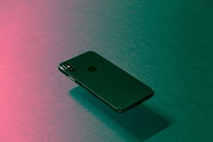 Μόλις εμφανίστηκε το ξεχωριστό κινητό Nothing Phone (3) -τι έχει αλλάξει - εικόνα 3