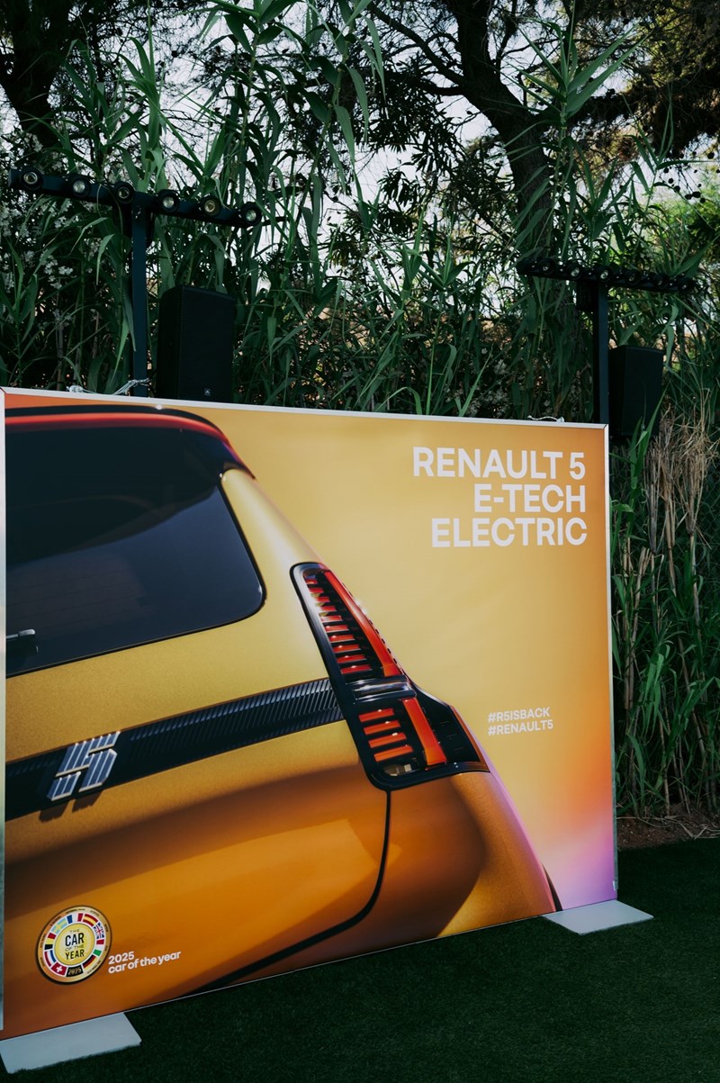 Renault 5 Summerhouse