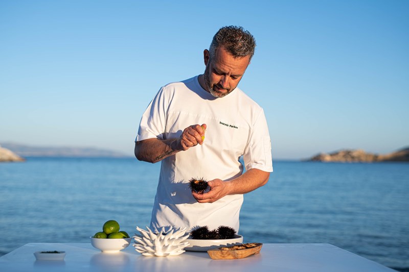 Ο σεφ Γιάννης Παρίκος 3