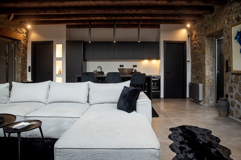 Heartbeat Mountain Escapes