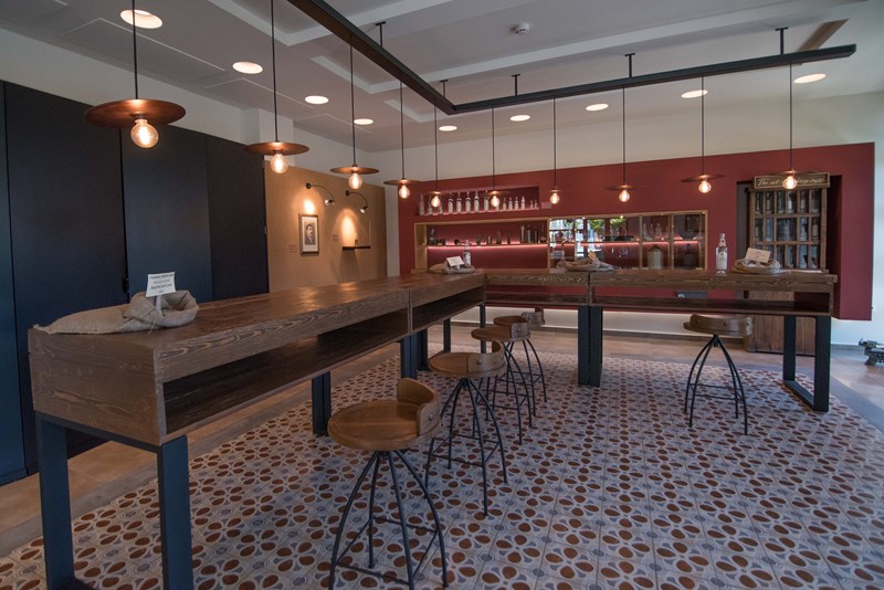 ΟΥΖΟ ΠΛΩΜΑΡΙΟΥ 2