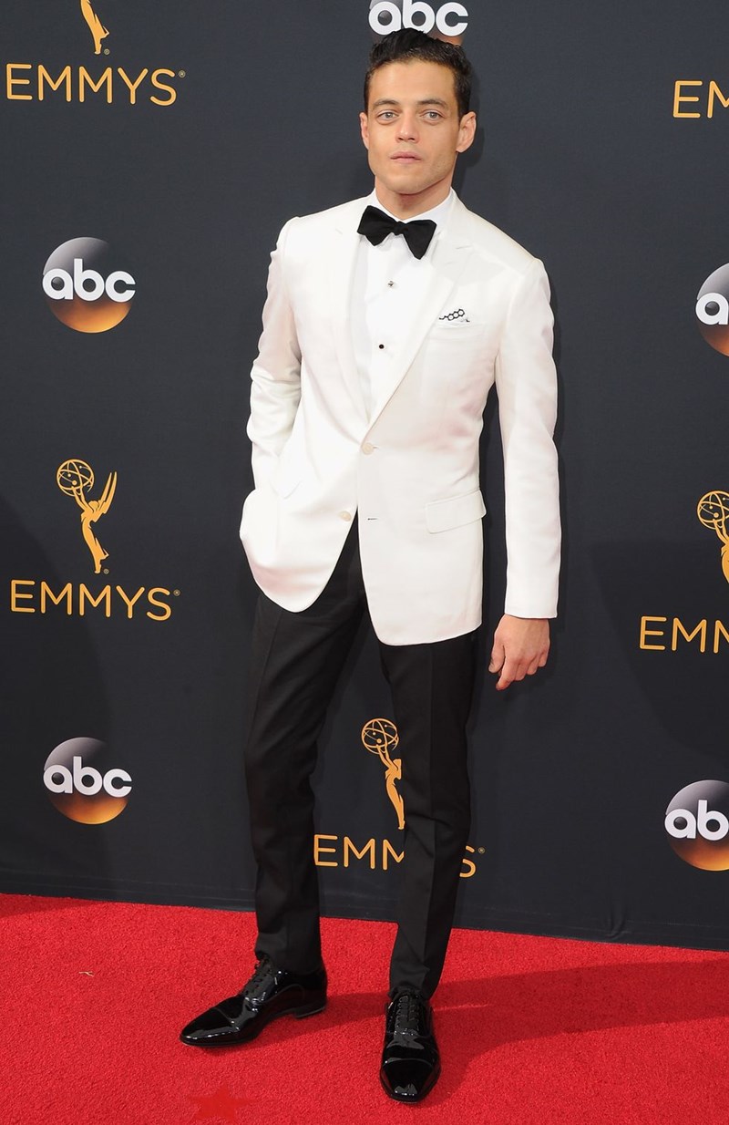 ΚΟΚΚΙΝΟ ΧΑΛΙ ΣΤΥΛ EMMY ΒΡΑΒΕΙΑ