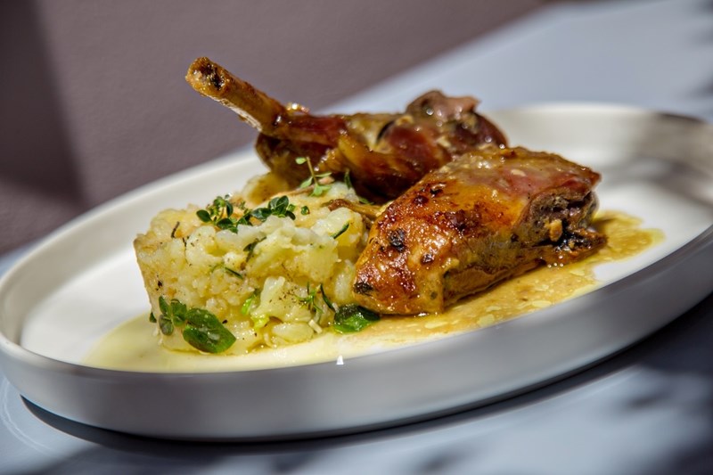 Ένα κορυφαίο εστιατόριο της Τήνου σερβίρει για ένα βράδυ στην Αθήνα 4