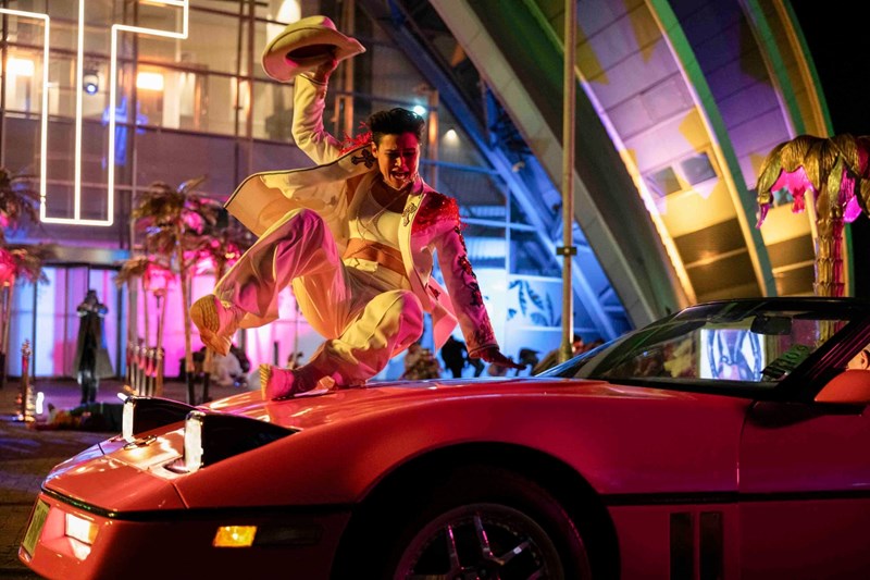 Ο Glen Powell στο Running Man ξαναγράφει τον μύθο του action hero-Μια κριτική του Γιώργου Σατσίδη