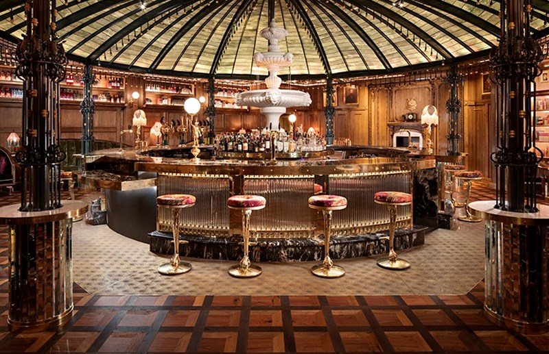 RAISED BY WOLVES ΜΠΑΡ ΣΑΝ ΝΤΙΕΓΚΟ